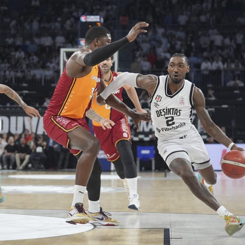 Pota derbisinde Beikta, Galatasaray' farkl geti