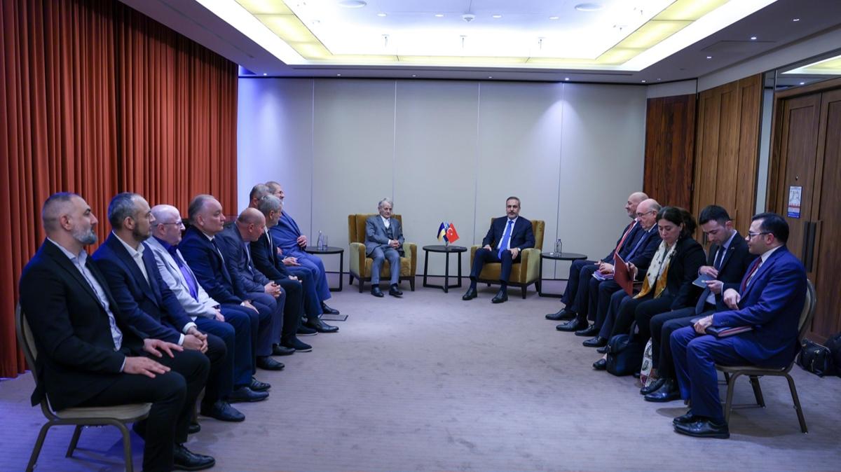 Bakan Fidan, Krm Tatarlarnn Milli Lideri Krmolu ile grt
