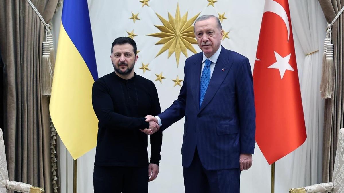 Bakan Erdoan, Zelenski ile telefonda grt: Trkiye bar iin gayret gsterecek