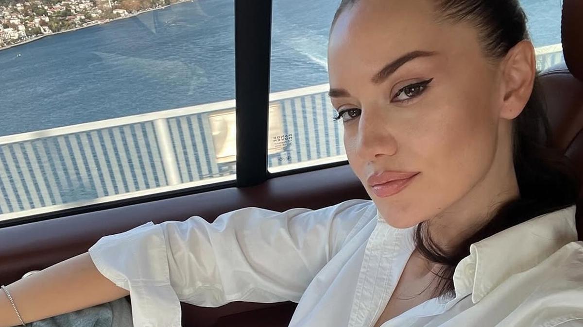 Fahriye Evcen artk kimseyi umursamyor! Resti ekti