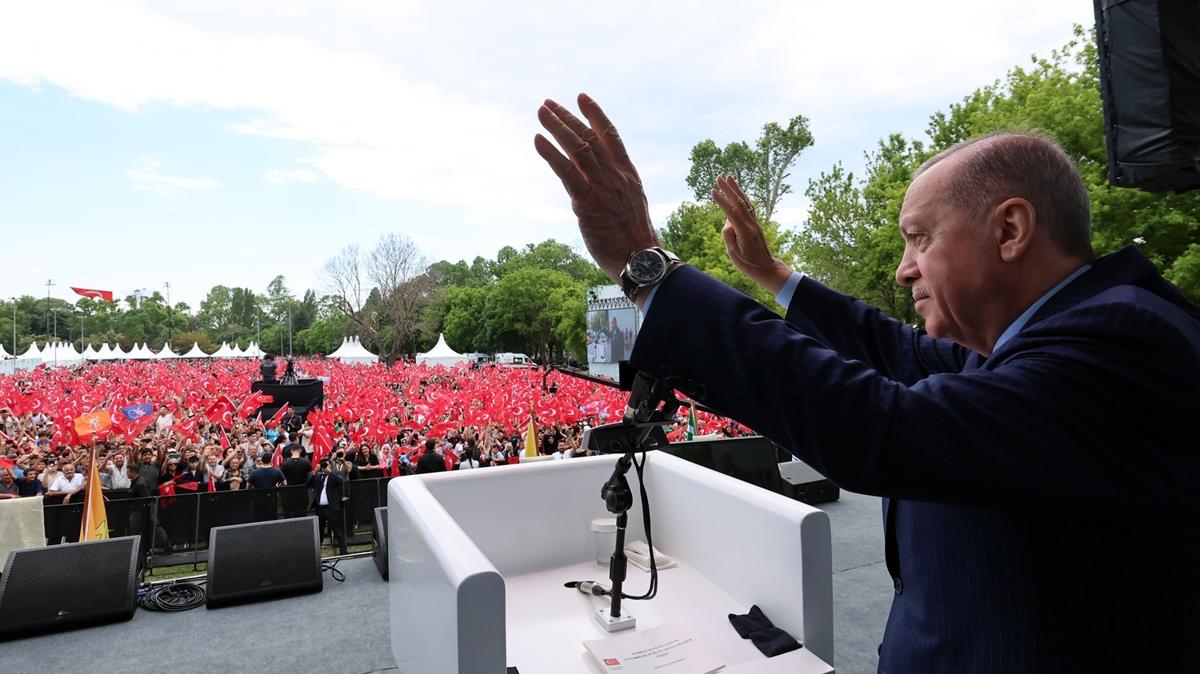 Fatih gibi sava konseptini deitiriyoruz... stanbul'un fethinin 572. yldnmnde anlaml mesaj
