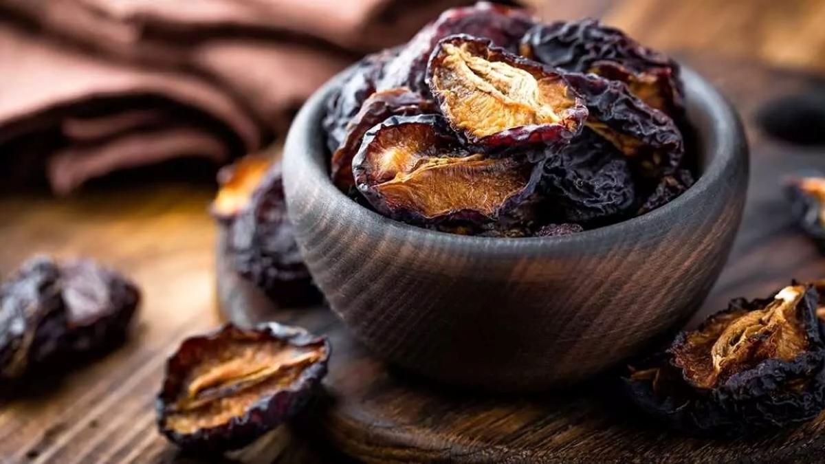 Kefir mi erik mi" Barsak dmlerini tek tek aan ikili, lavaboya koturuyor