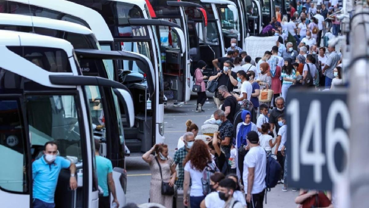 Otobs biletleri tkendi; ek sefer talep ediliyor