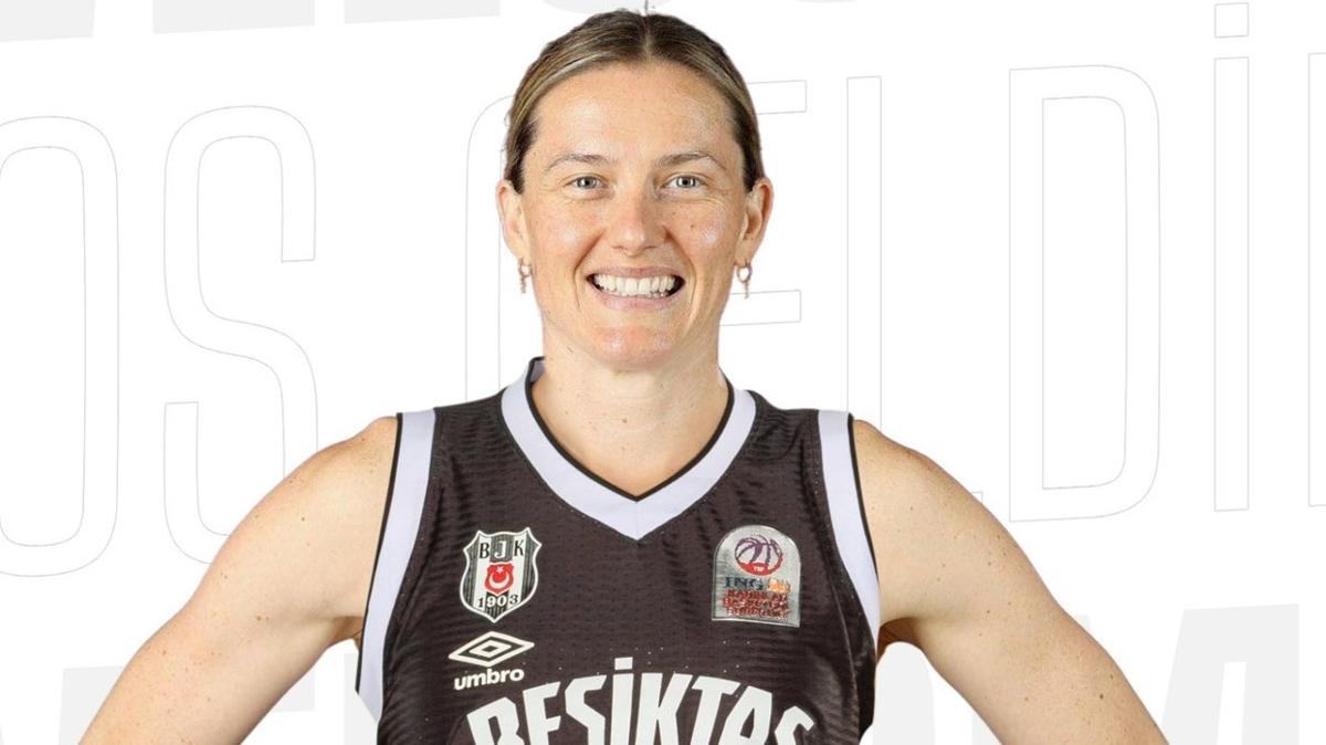 Beikta BOA, Samantha Whitcomb'u kadrosuna katt
