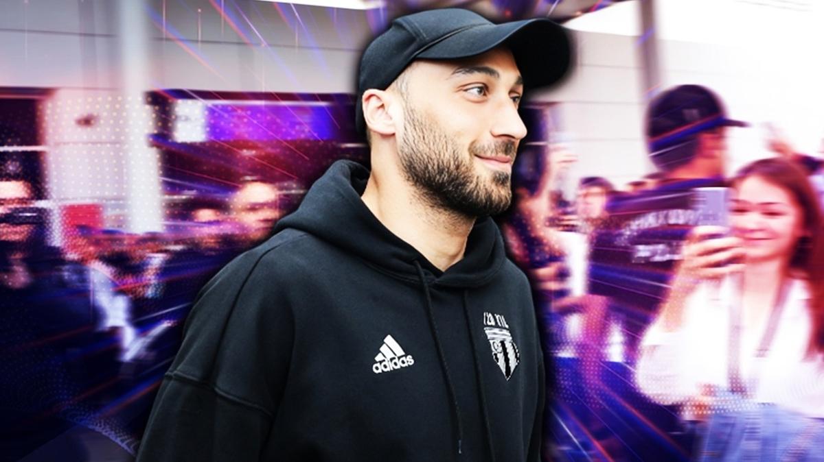 Ve beklenen haber geldi! Cenk Tosun geri dnyor: Sper Lig'de yln srprizi