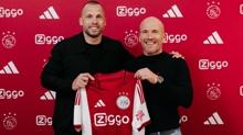 Ajax'ta John Heitinga ile imzalar atld