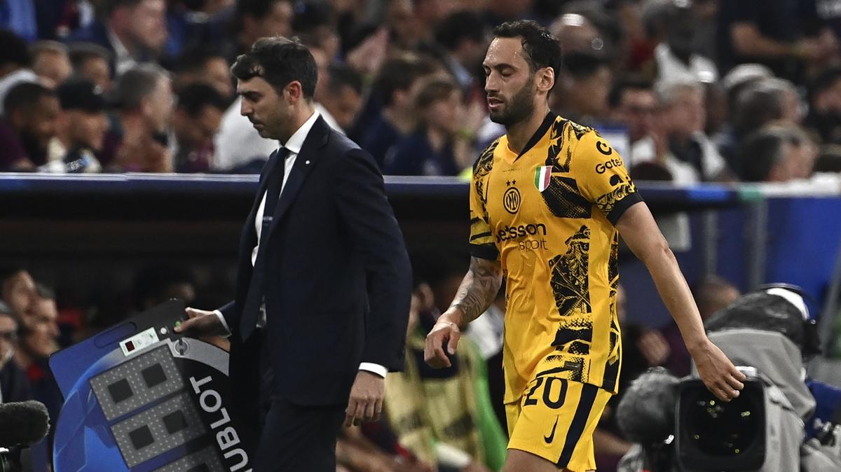 Arda Turan'dan Hakan alhanolu'na mesaj!