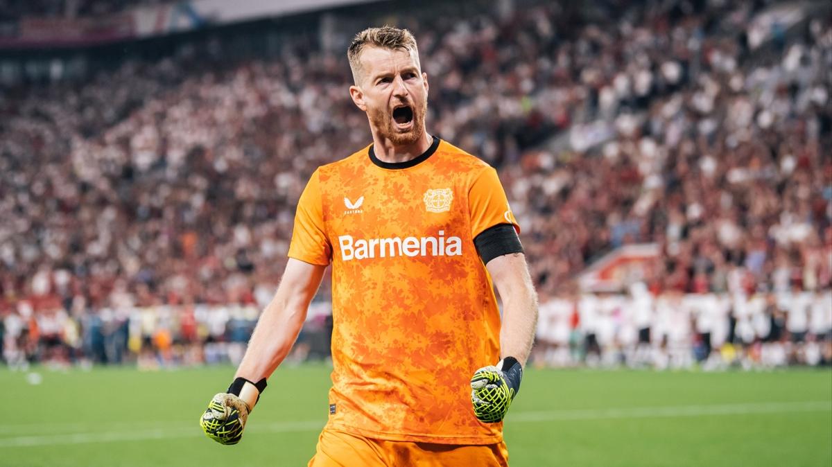 Bayer Leverkusen'den kaleye Hradecky hamlesi