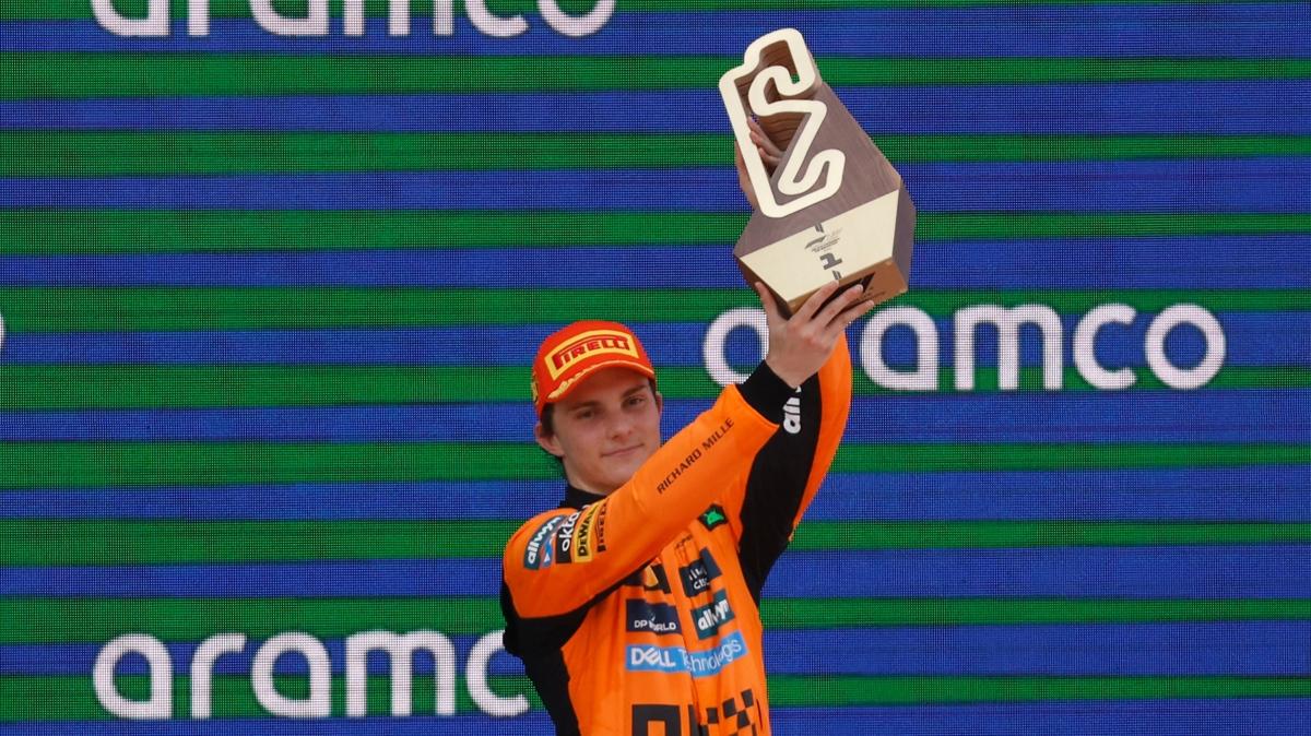 Formula 1'de spanya Grand Prix'sinin kazanan Piastri