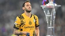 Hakan alhanolu, ampiyonlar Ligi'nde tarihe geti