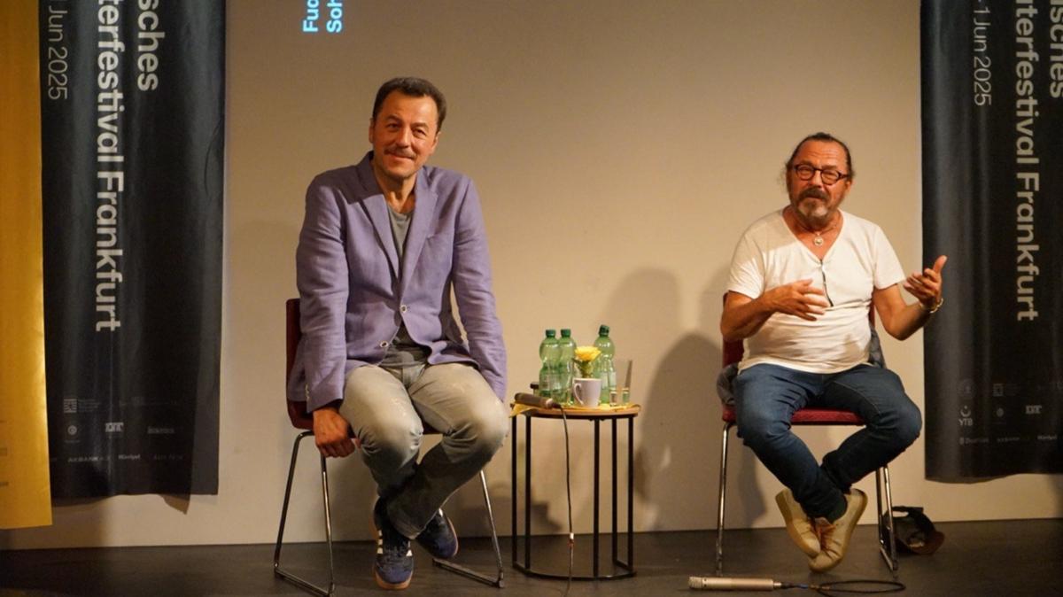 Blent Emin Yarar ile Yetkin Dikinciler, Frankfurt'ta oyunculuk zerine konutu: Ustalk yala gelmiyor