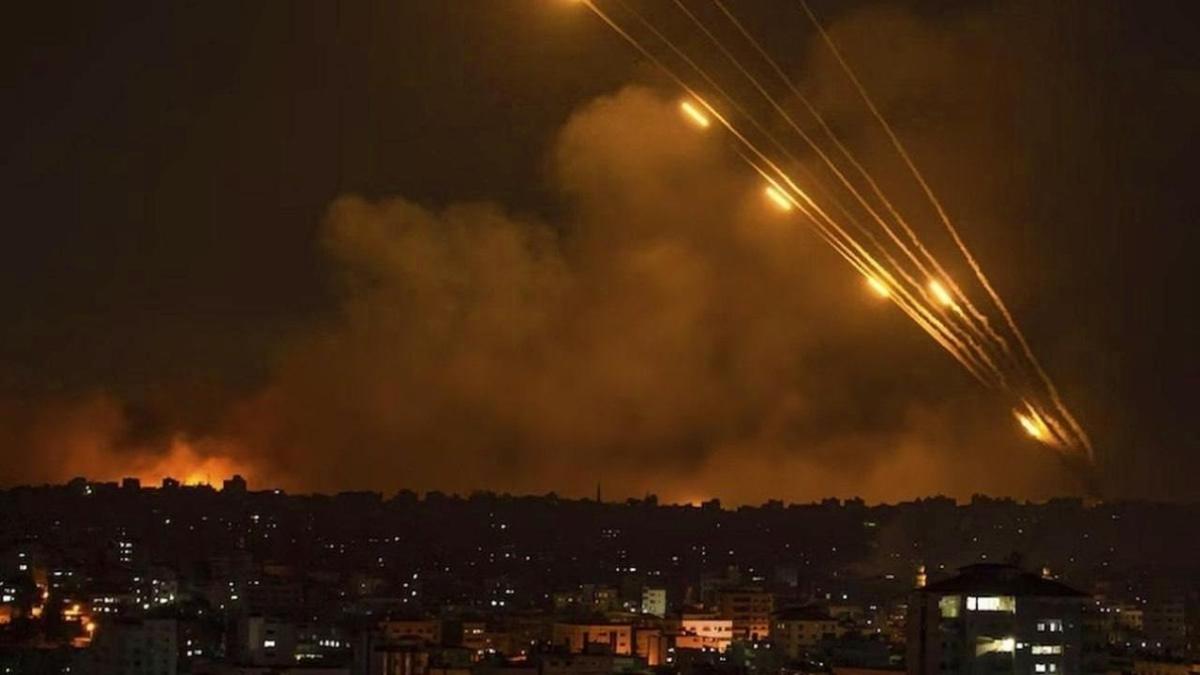 srail'e balistik fze saldrs! Tel Aviv  havaliman alarma geti