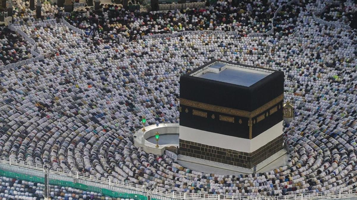Suudi Arabistan'da 75 bin kiiyi hac kurallar ihlali nedeniyle geri gnderdi