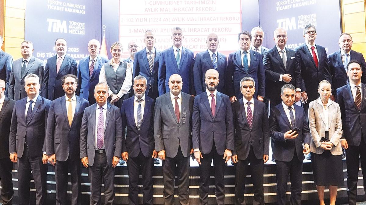 ticaret bakan oretici ihracat rekortmeni ticareti ykseliyor ticaret verileri ticaret ekonomisi fotoraflar resimleri