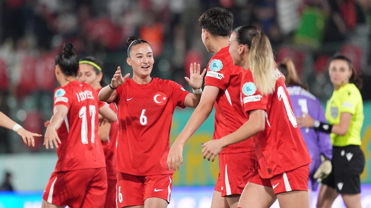 Kadn Milli Takm, Yunanistan' tek golle devirdi
