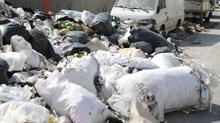 zmir'de toplanmayan pler ynlara dnt