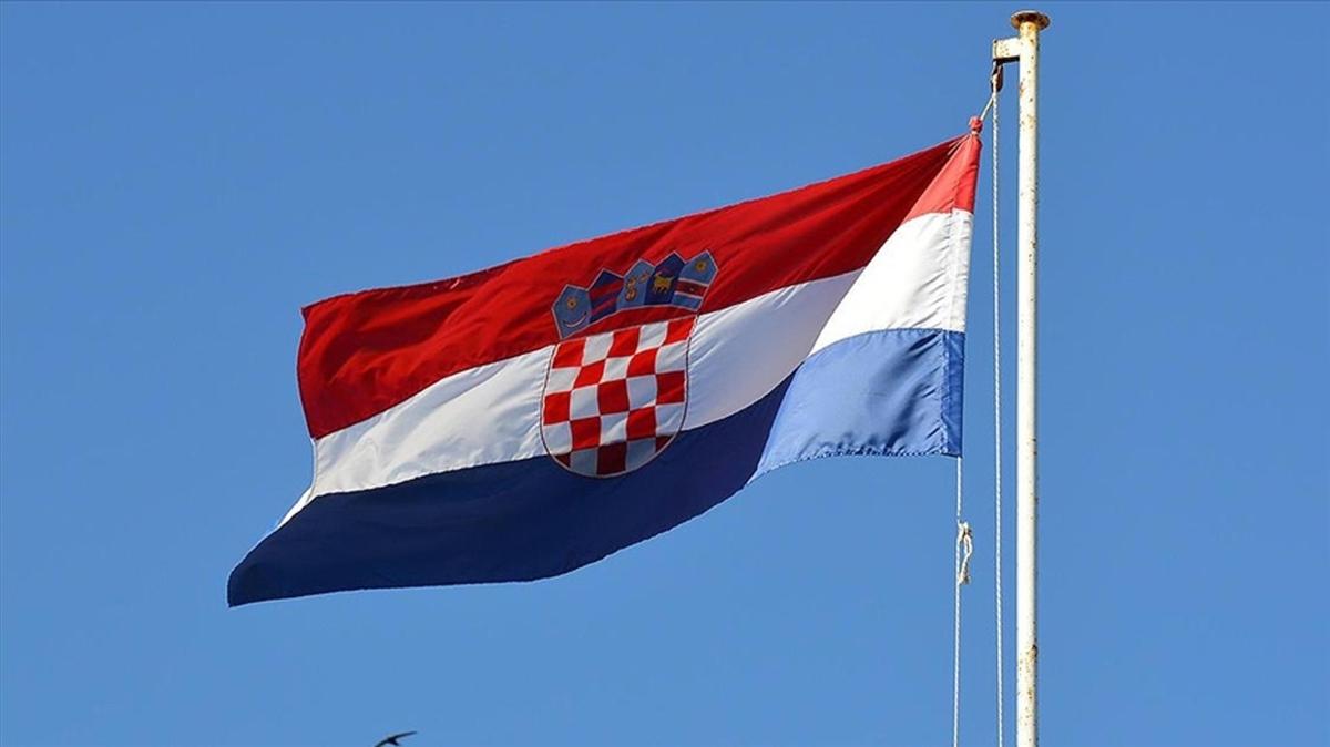 Hrvatistan'da zorunlu askerlik 2026'da balayacak