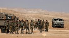 Gazze'de srail ordusuna ait bir tank ve buldozer hedef alnd