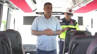 Otobste sessiz denetim: Yolcu gibi bindi, seyahat boyunca srcy gzlemledi