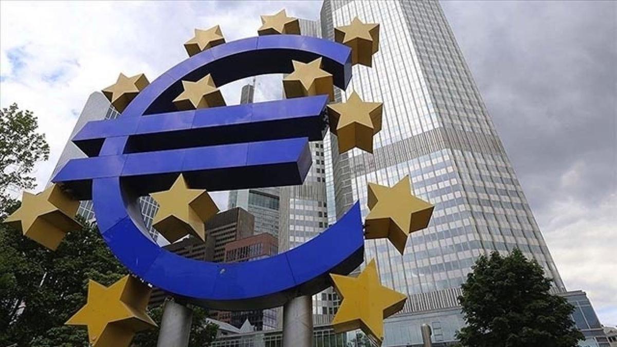 Avrupa Merkez Bankas'ndan faiz indirimi karar