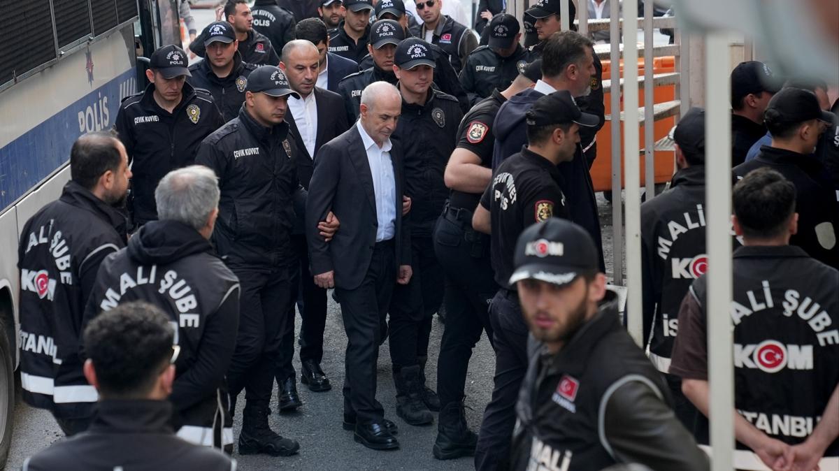 Yolsuzluk soruturmasnda fla gelime: Grevden uzaklatrldlar 