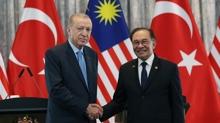 Bakan Erdoan, Malezya Babakan Enver brahim ile grt
