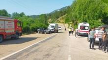 Adana'da ambulansla otomobil arpt: l ve yaral var