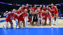 Tayland'a set vermediler! Filenin Sultanlar'ndan ikide iki