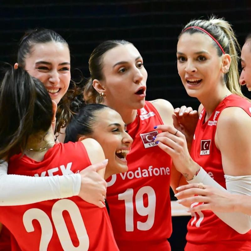 Milletler Ligi'nde 3'te 3! Filenin Sultanlar dur durak bilmiyor