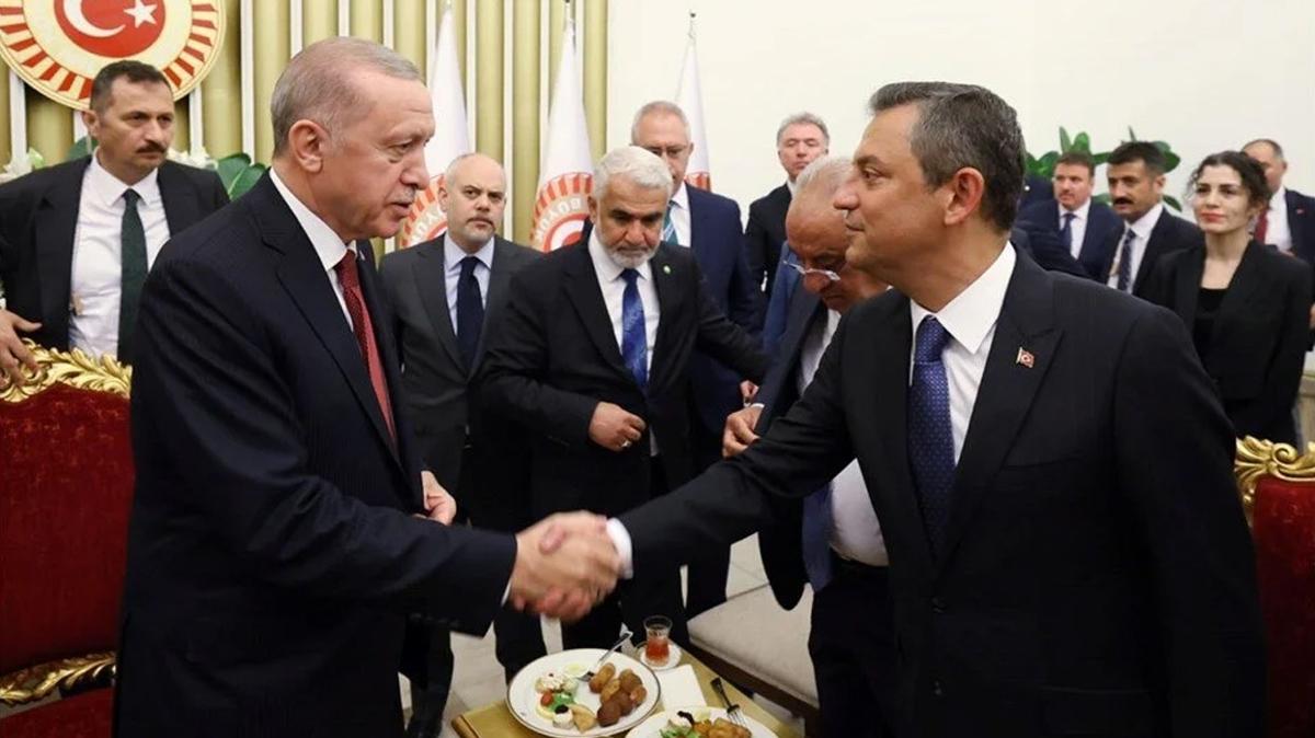 Bakan Erdoan, zgr zel ile grt... Ferdi Zeyrek iin gemi olsun mesaj