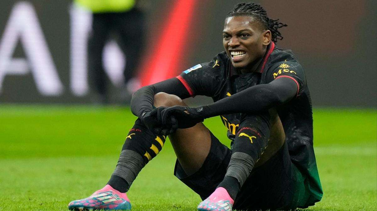 Bayern Mnih, Rafael Leao'nun peinde