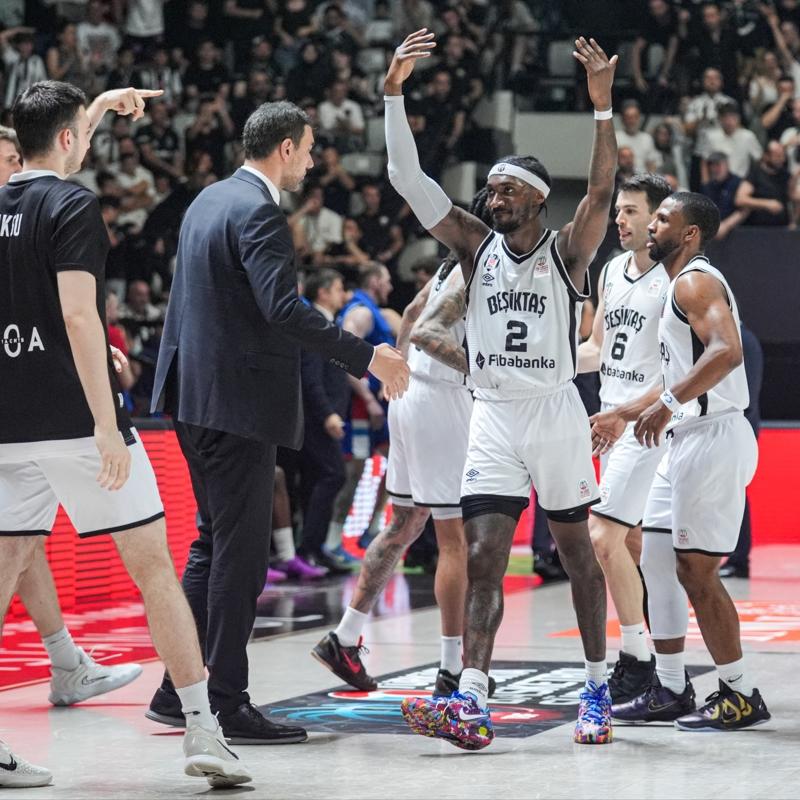 Beikta Fibabanka, Anadolu Efes'i ok farkl devirdi