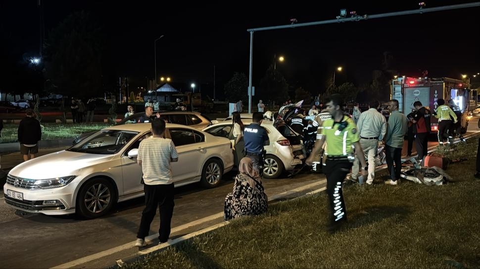 Ktahya'da korkun kaza! Yarallar var...