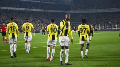 Aman Mourinho grmesin! Fenerbahe'nin yldz futbola veda etti, rapi oldu