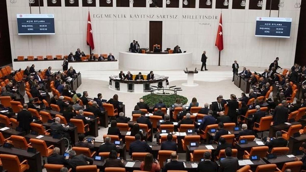 Gzler bayram sonrasna evrildi! Trafikte yeni dnem balayacak