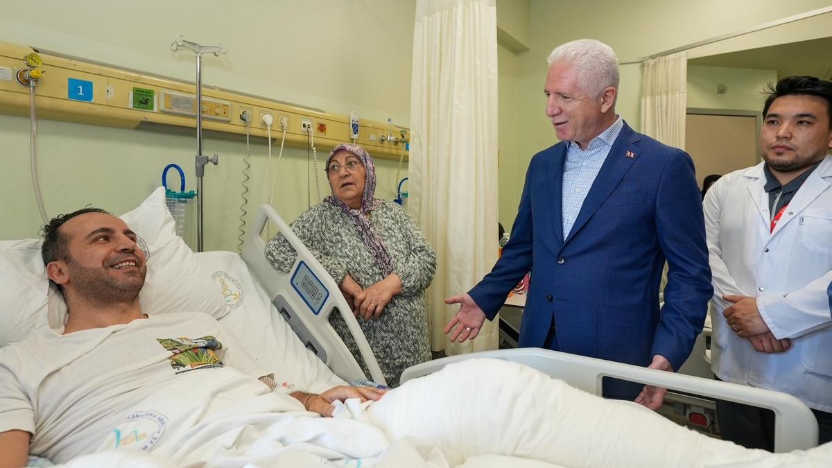 Vali Gl'den hastalara bayram ziyareti