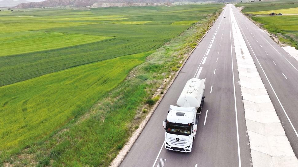 Melodili Yol'un sradaki paras Mehter Mar