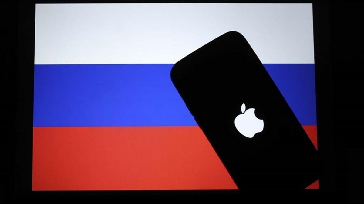 Rusya Apple`n LGBT propagandasna geit vermedi