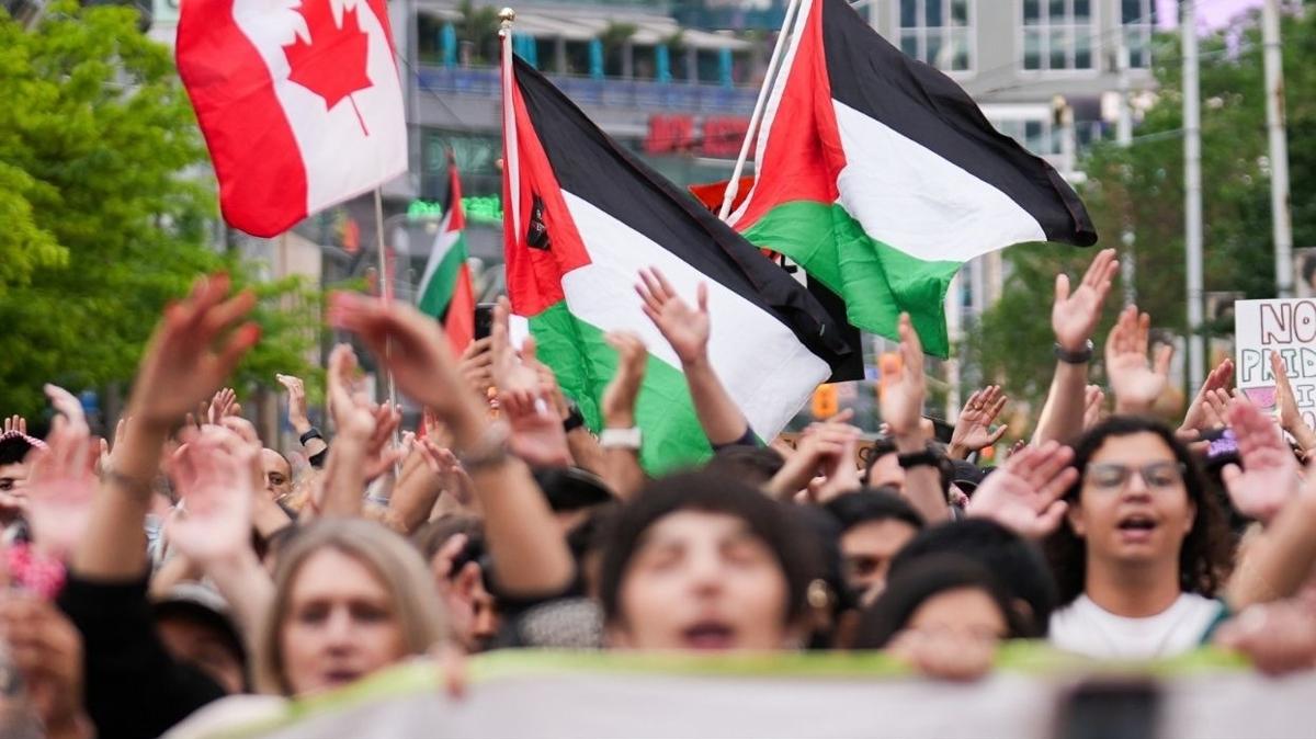 Toronto'da srail protestosu: Binlerce kii sokaa dkld