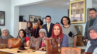 Geleneksel deri ilemecilii Isparta'da yaatlyor