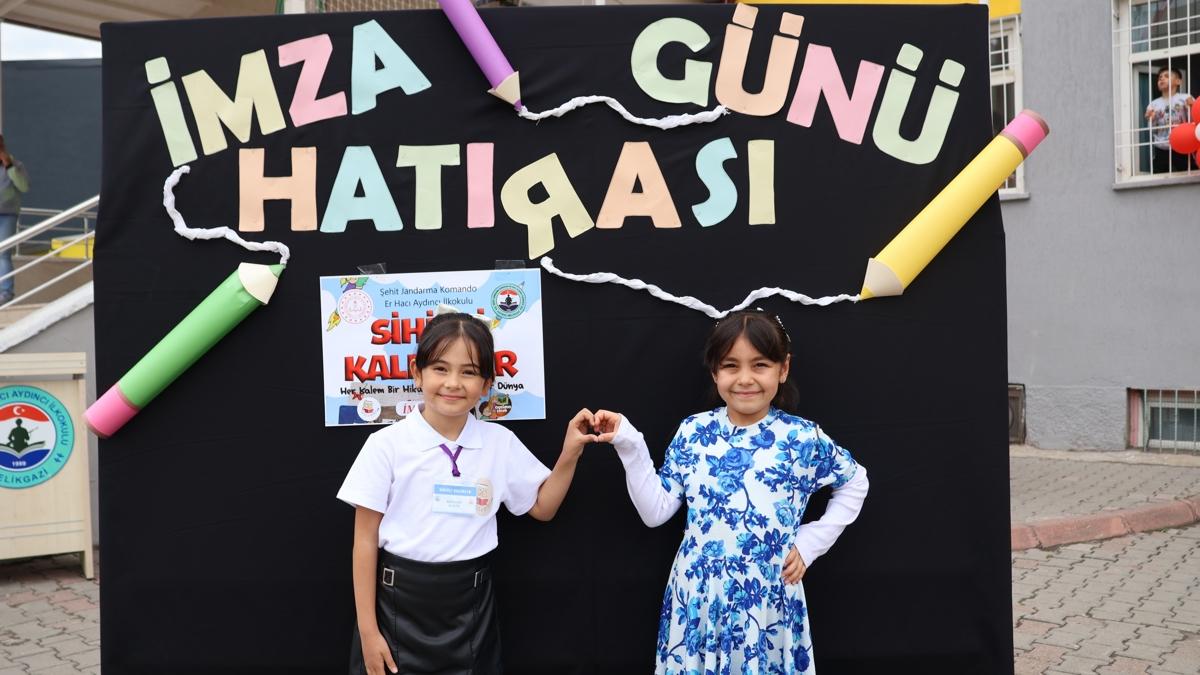 Bu kitabn 100 yazar 100 de izeri var!