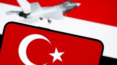 Dnya Trkiye'nin baarsn konuuyor! KAAN'n ihracatna vg 