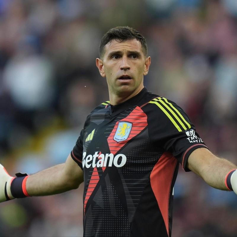 Galatasaray harekete geti! Emiliano Martinez gndemde