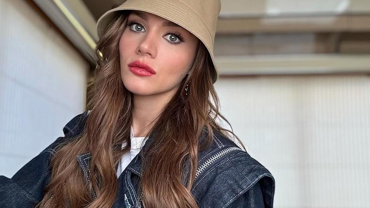Sahilde ak bakadr... Miray Daner'den romantik yl dnm pozu