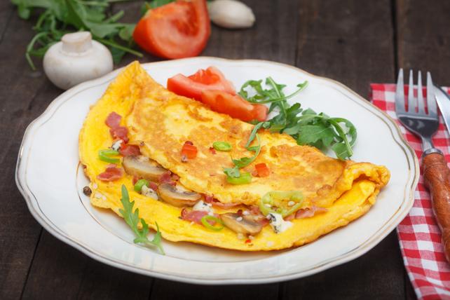 ocuklar 2. porsiyonu isteyecek! Kahvaltlk omlet tarifi: Nar gibi kzaryor