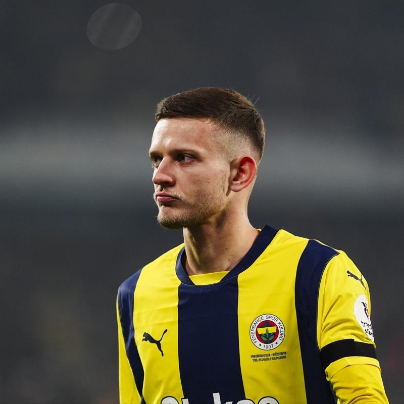 Lazio, Szymanski iin harekete geti