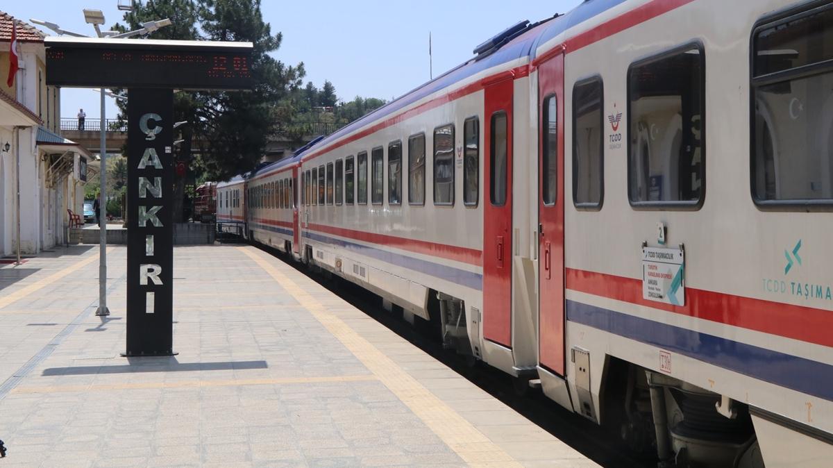 Turistik Karaelmas Ekspresi, ankr'ya geldi
