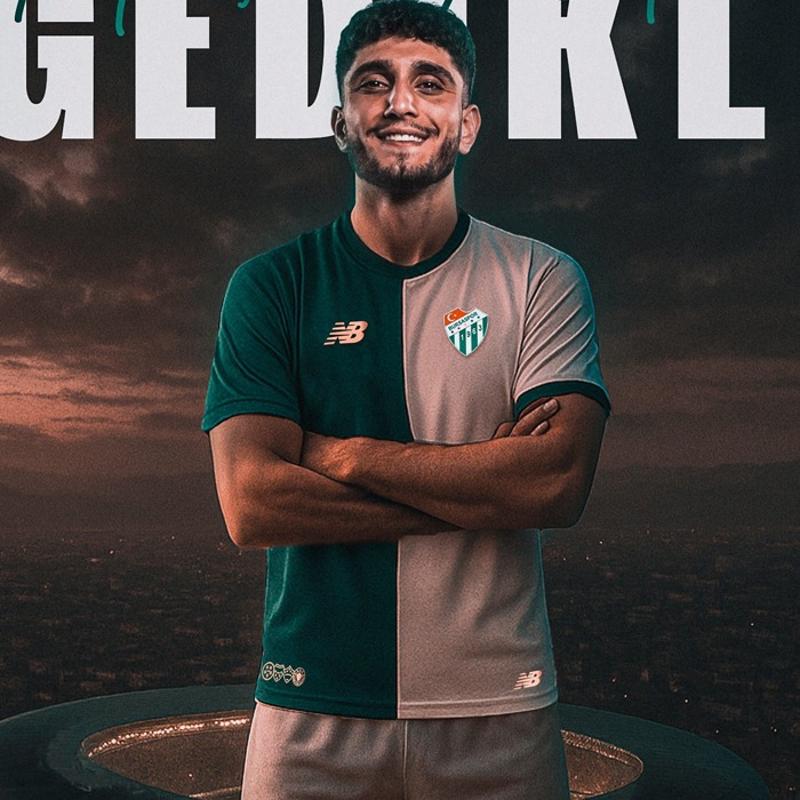 Bursaspor, forvet hattn Emrehan Gedikli ile glendirdi
