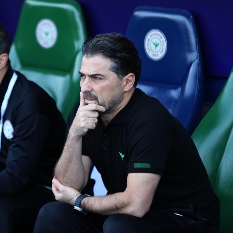 �aykur Rizespor'da teknik direkt�r �lhan Palut ile imzalar at�ld�