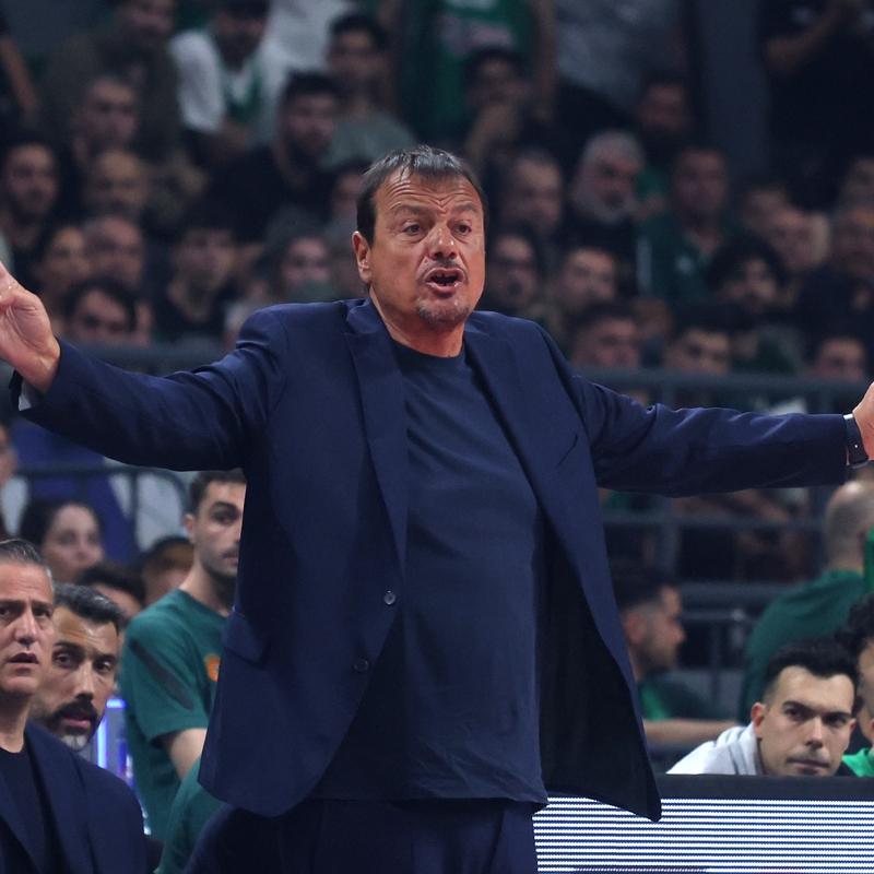 Ergin Ataman'a bir ma ceza